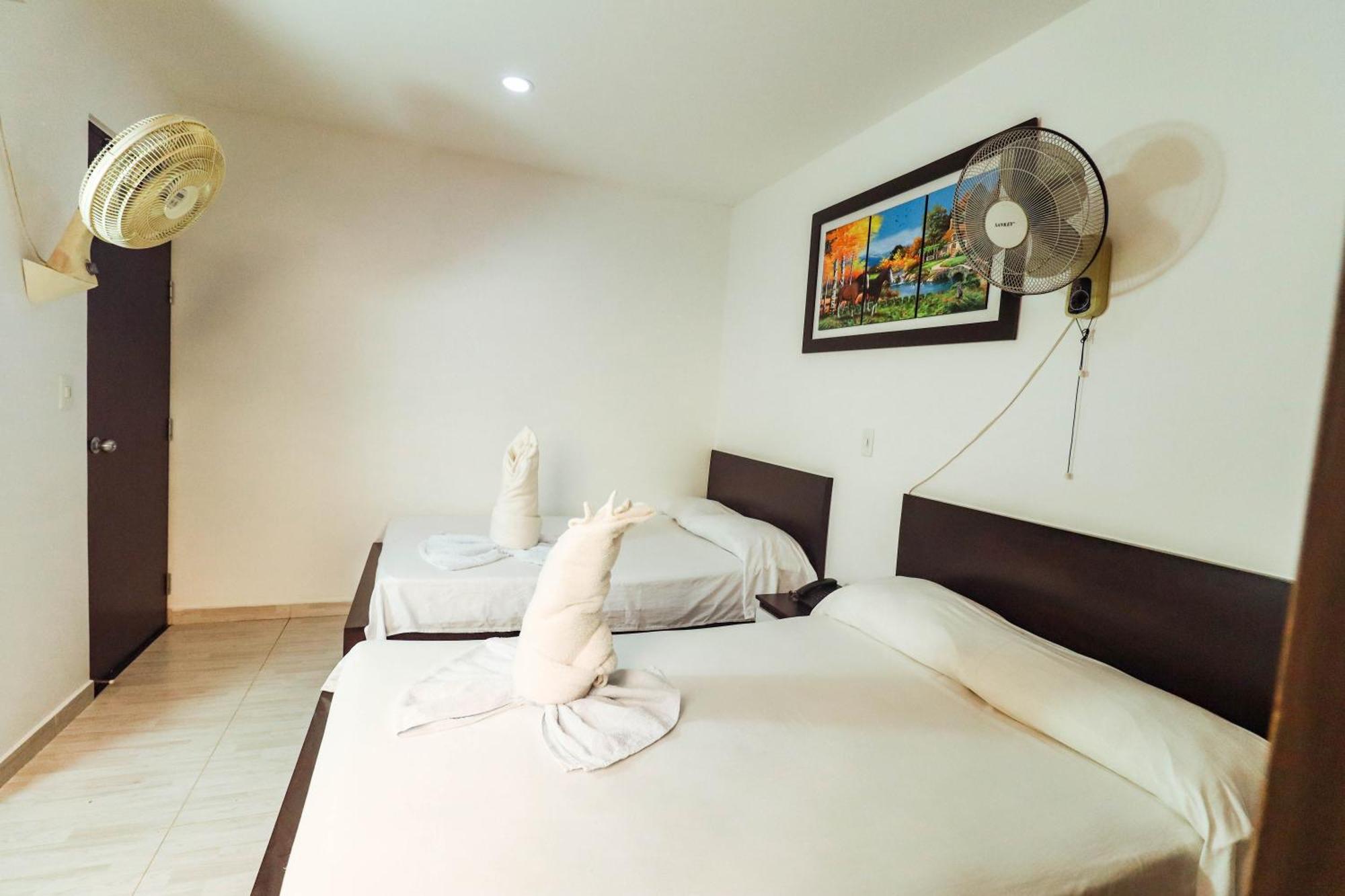 Hotel California Air Carepa Kamer foto